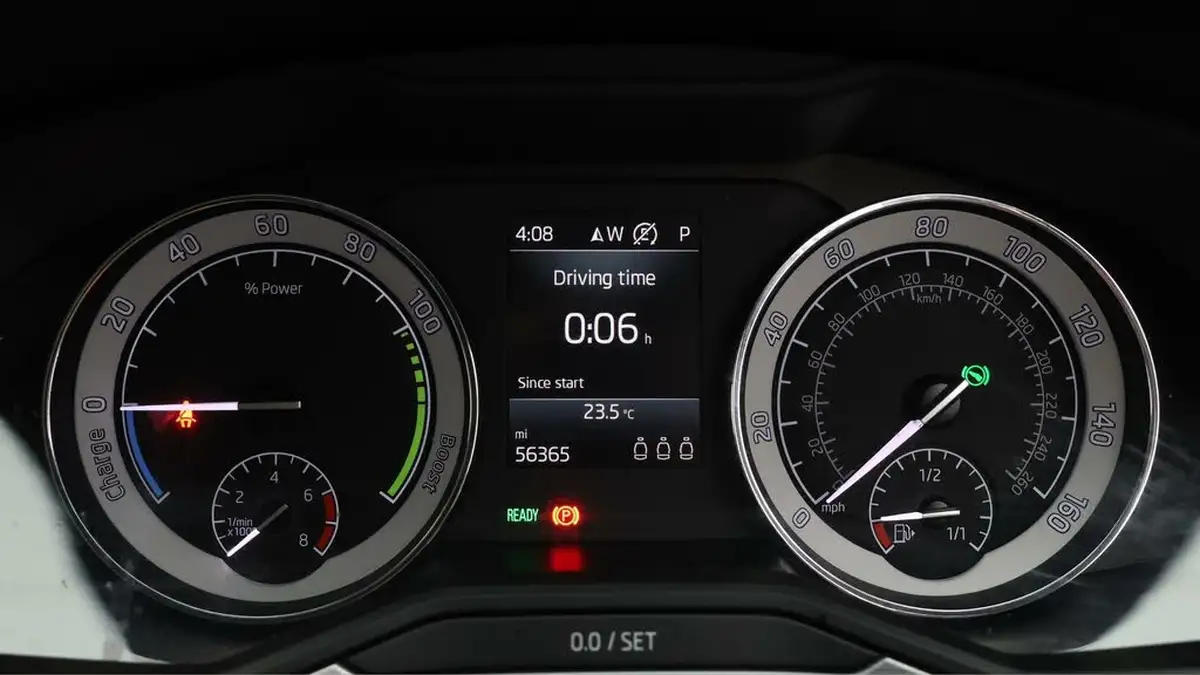 2021-skoda-superb-14-tsi-se-technology-156ps-estate-big-9