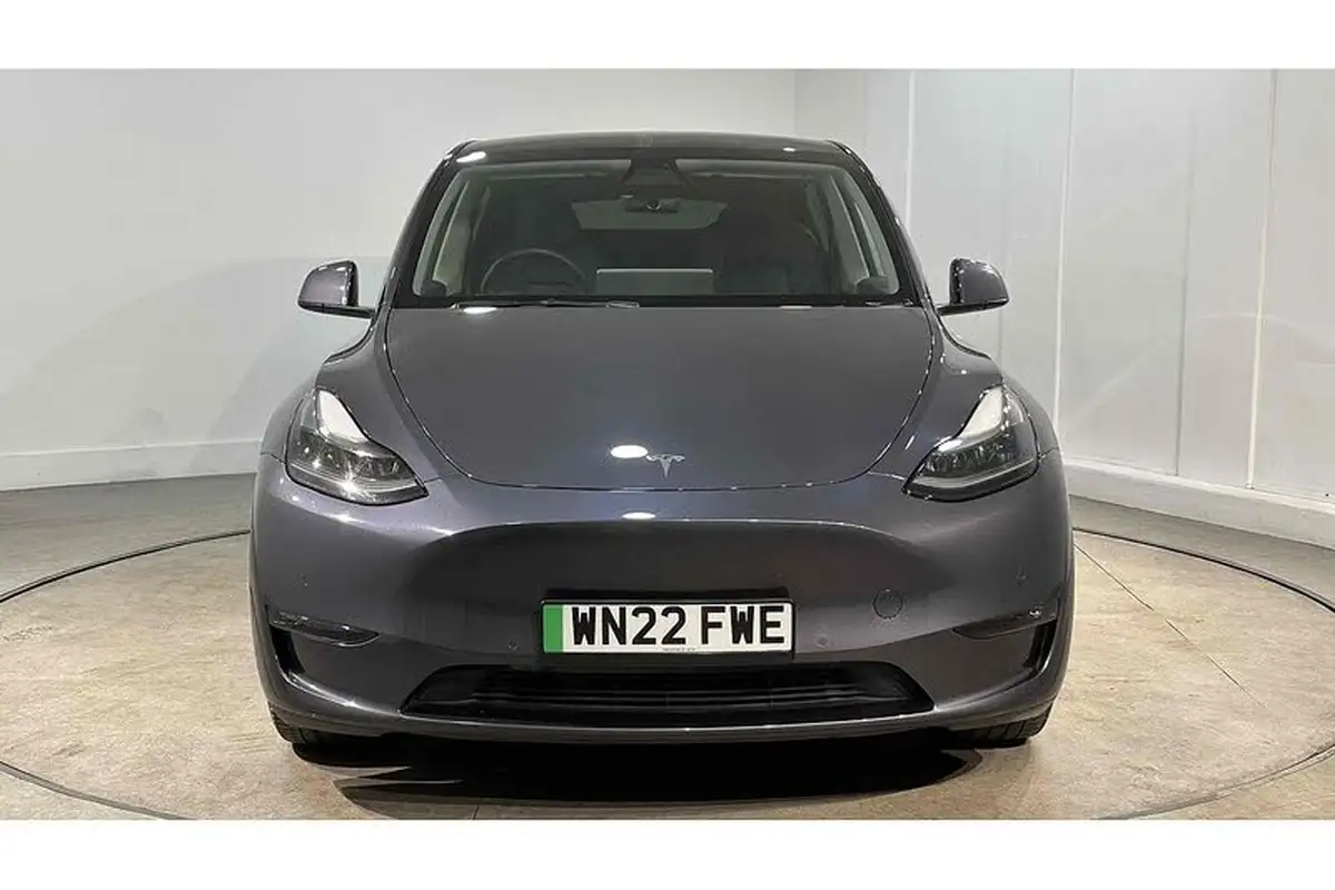 2022-tesla-model-y-e-long-range-big-2