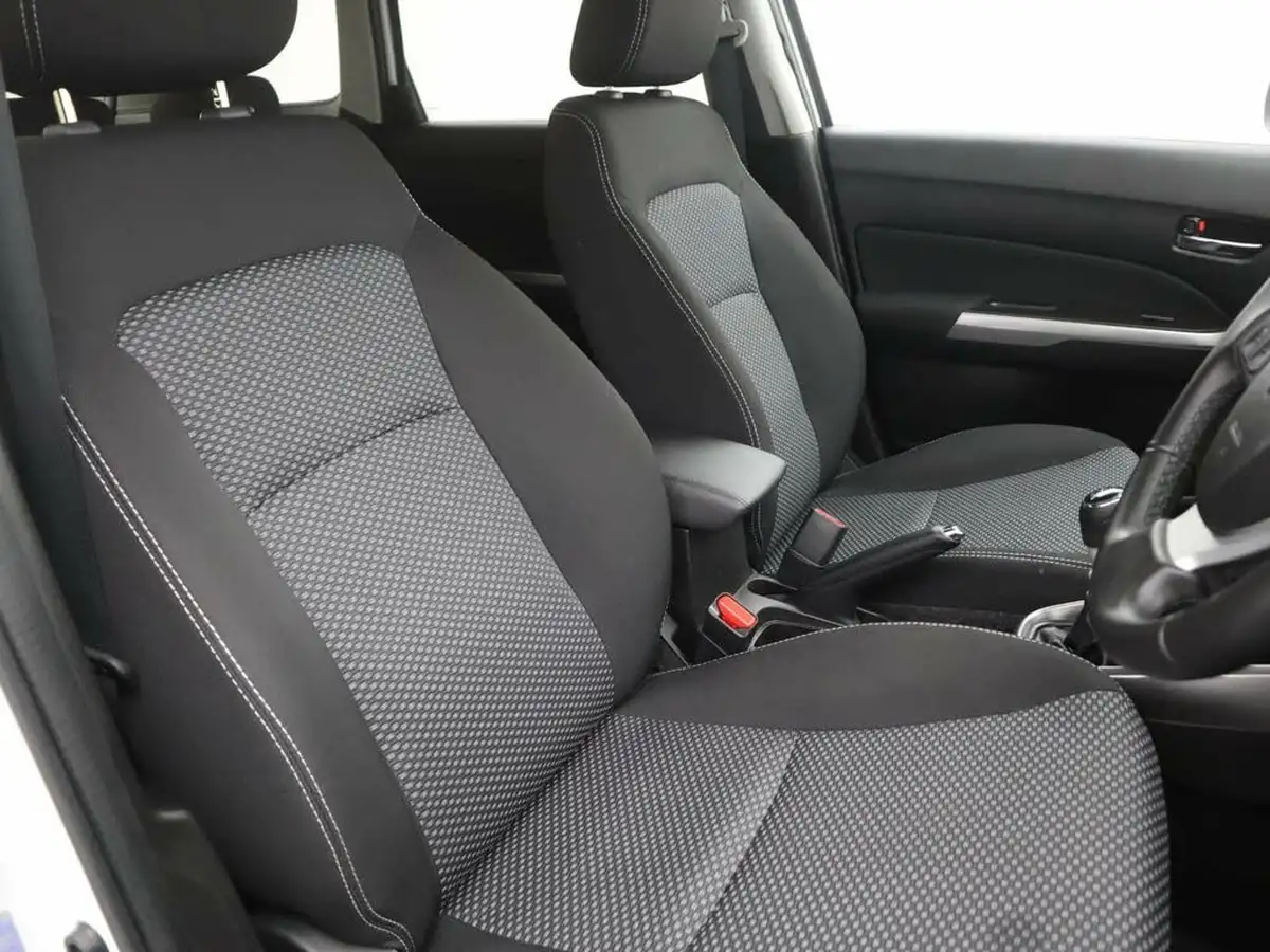 2025-suzuki-vitara-14-boosterjet-sz-t-big-7