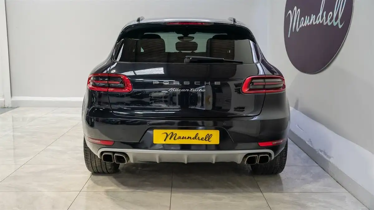 2014-porsche-macan-36-turbo-big-8