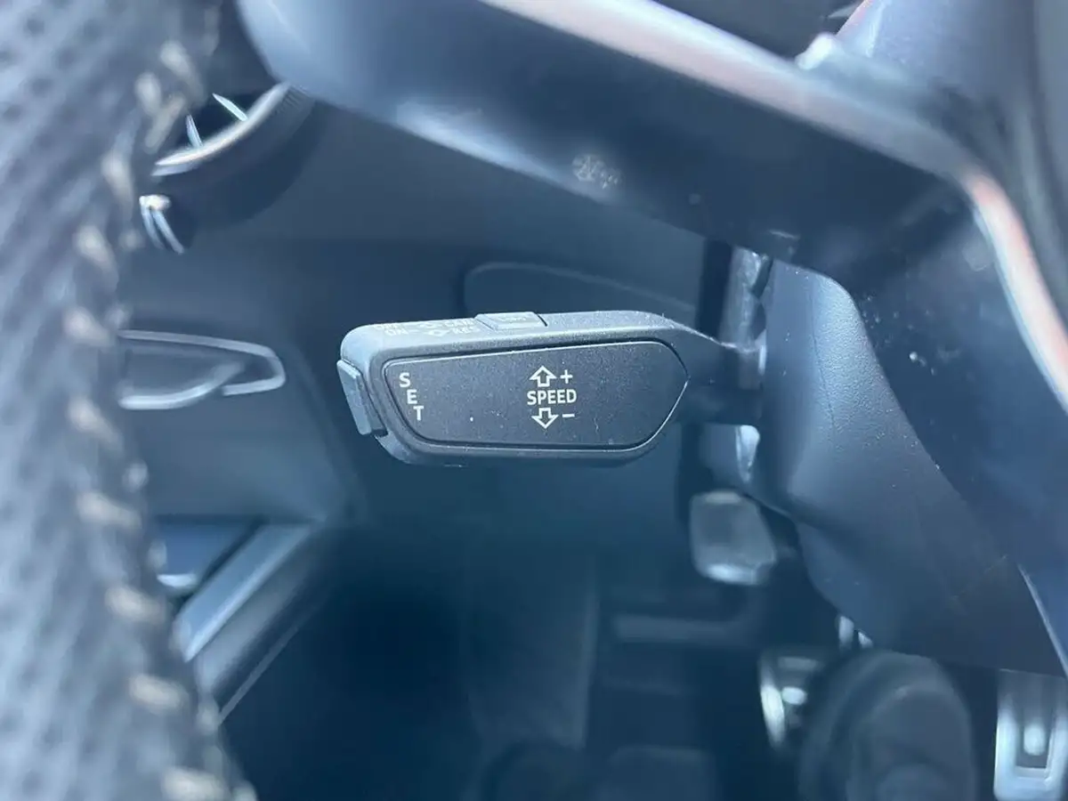 2022-audi-tt-coupe-20-45-tfsi-black-edition-quattro-big-11