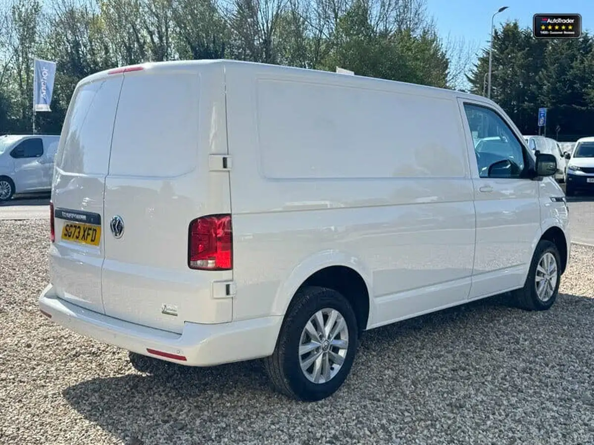 2022-volkswagen-transporter-20tdi-t28-highline-bmt-swb-150pseu6d-dsg-big-5