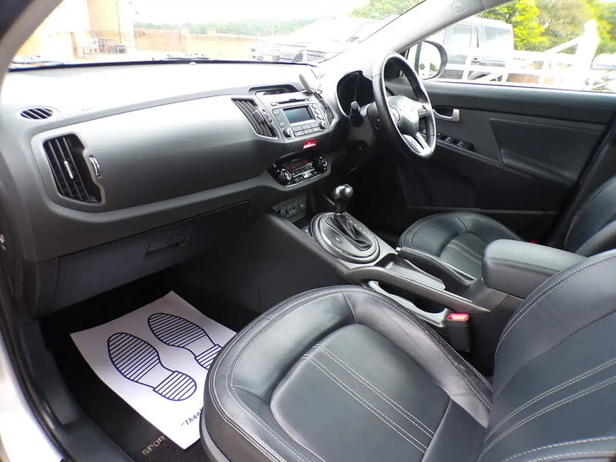 2010-kia-sportage-20td-first-edition-auto-big-15