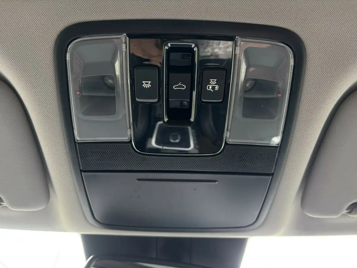 2022-kia-xceed-15-t-gdi-4-big-27