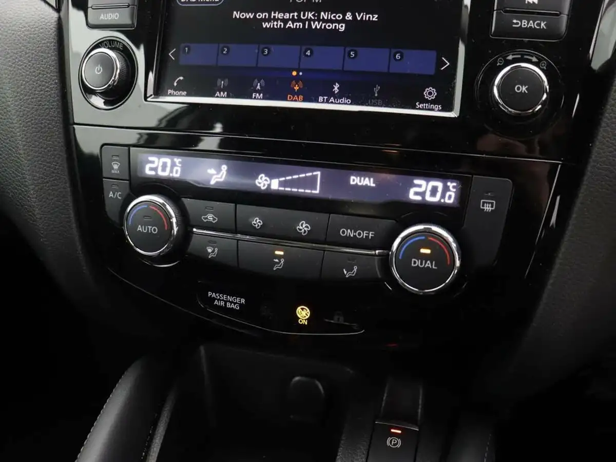 2021-nissan-qashqai-13-dig-t-acenta-premium-140ps-big-21