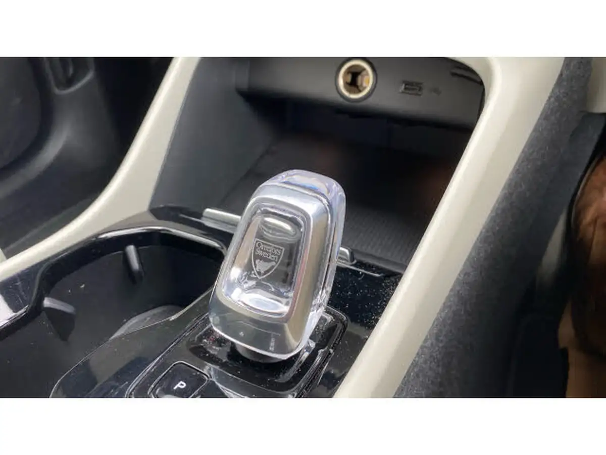 2021-volvo-xc40-15-t5-inscription-262bhp-big-13