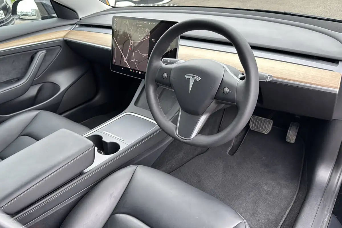 2021-tesla-model-3-e-standard-plus-big-8