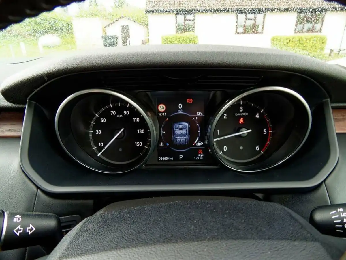 2018-land-rover-discovery-30td6-hse-luxury-big-38