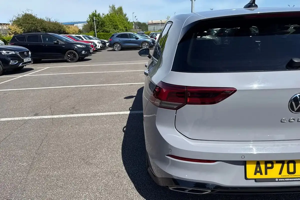 2020-volkswagen-golf-15-tsi-r-line-150ps-hatchback-5d-big-34