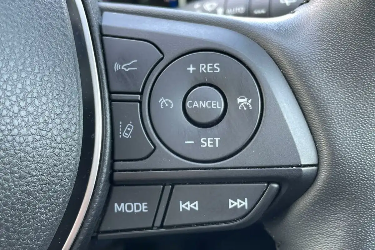 2022-toyota-rav4-25-vvt-i-excel-219bhp-big-15