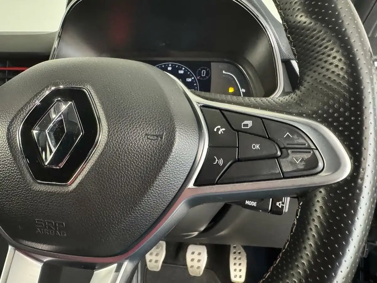 2022-renault-clio-10-tce-rs-line-rs-line-big-24