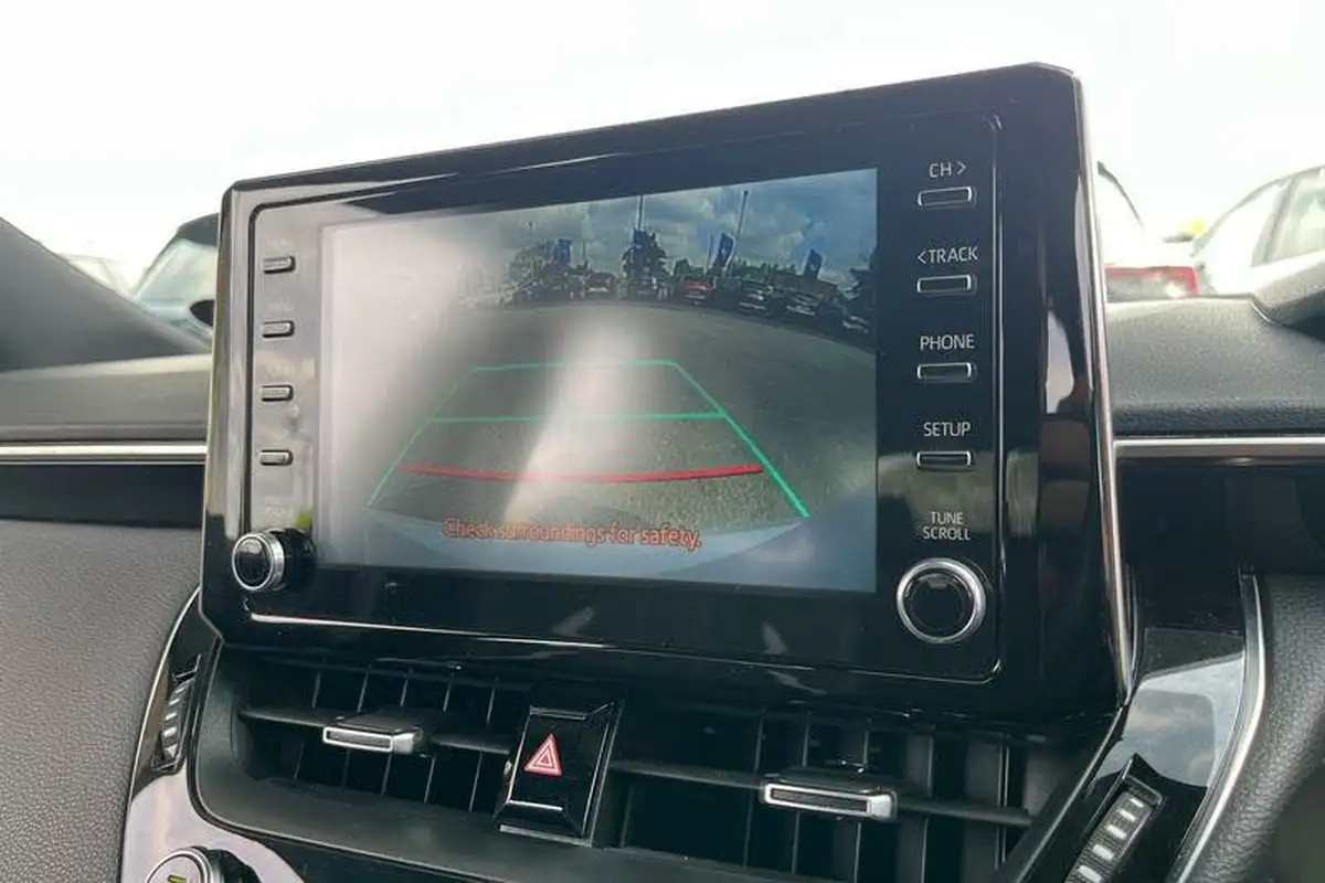 2021-toyota-corolla-18-vvt-i-gr-sport-trk-hatchback-big-30