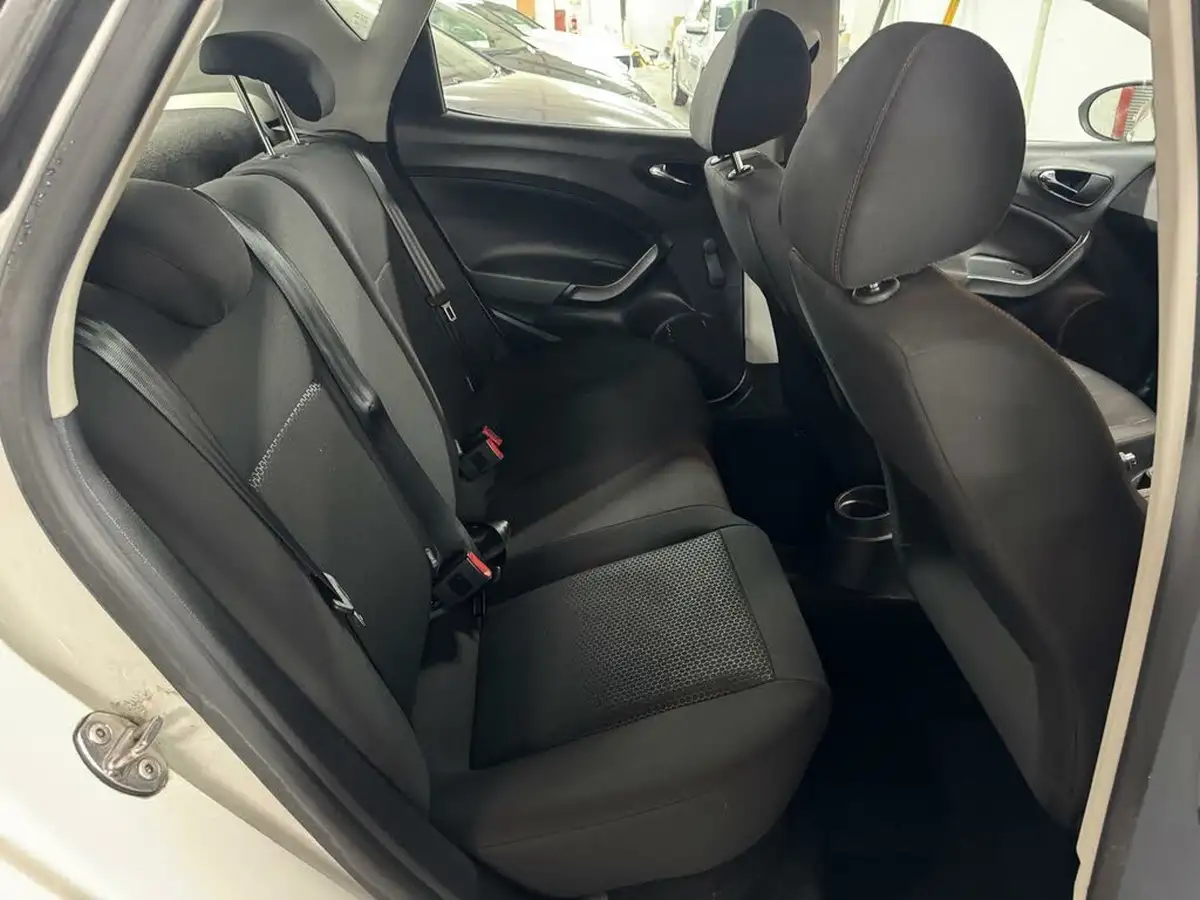 2017-seat-ibiza-12-tsi-fr-technology-110ps-hatchback-5d-big-37
