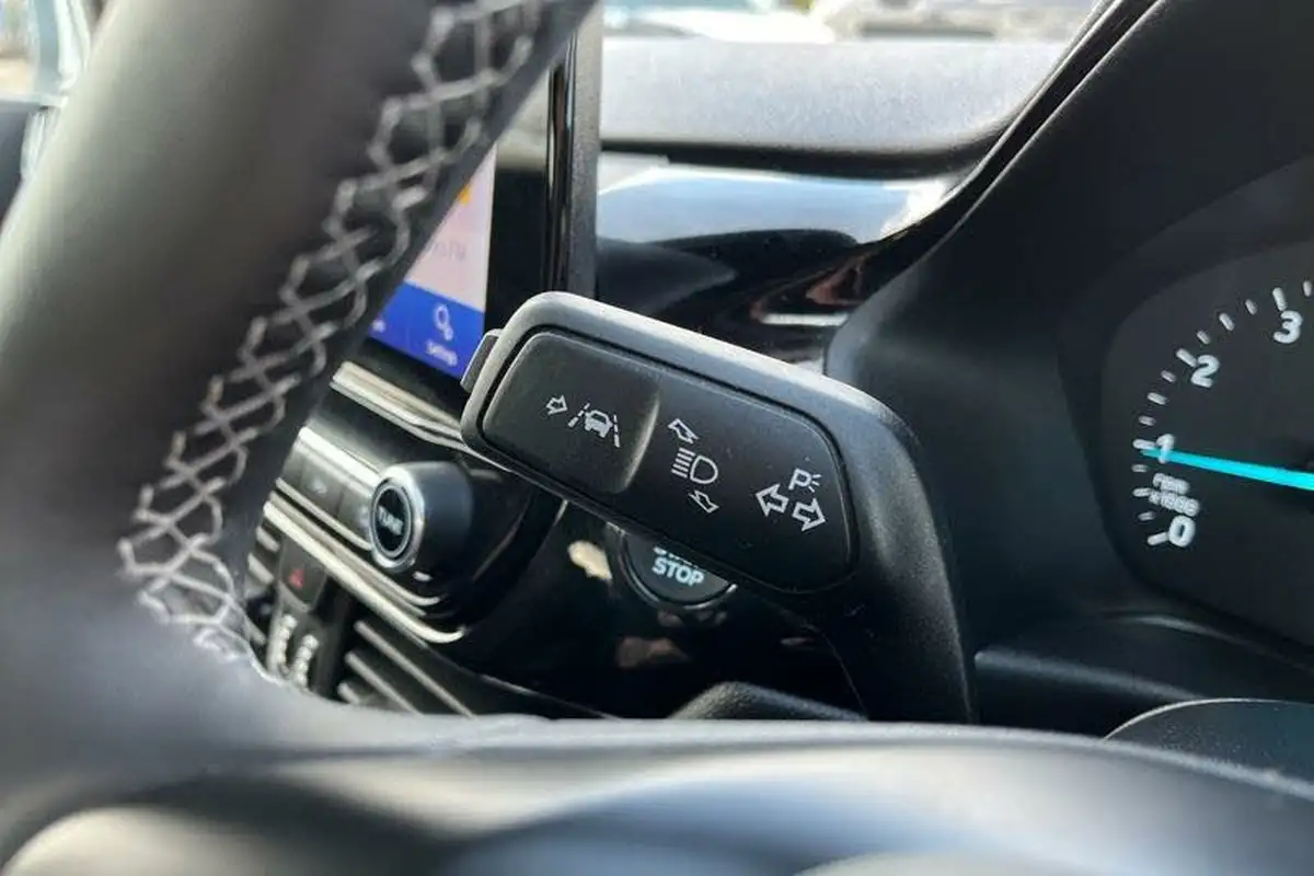 2022-ford-fiesta-10t-titanium-100ps-big-13