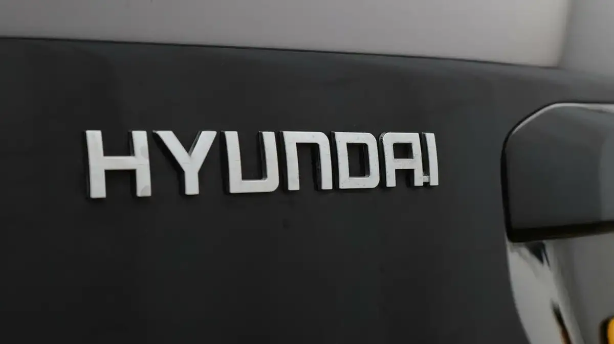 2022-hyundai-kona-16-gdi-premium-big-20