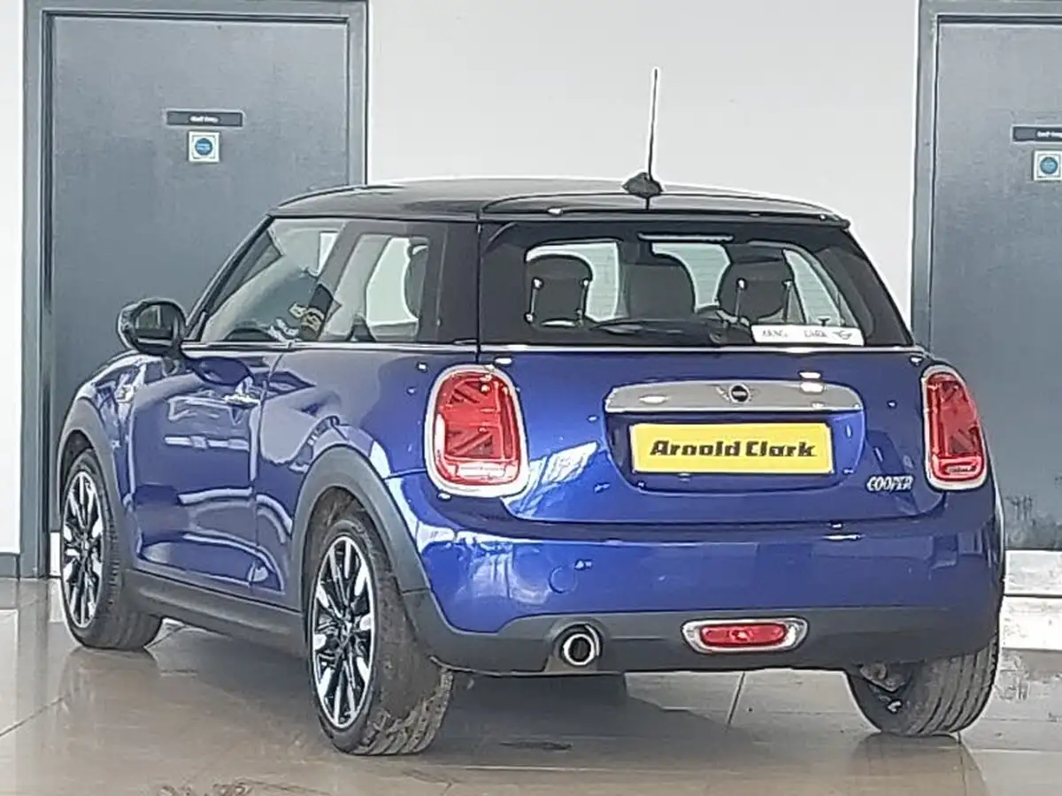 2020-mini-cooper-15-cooper-exclusive-hatchback-3d-big-1