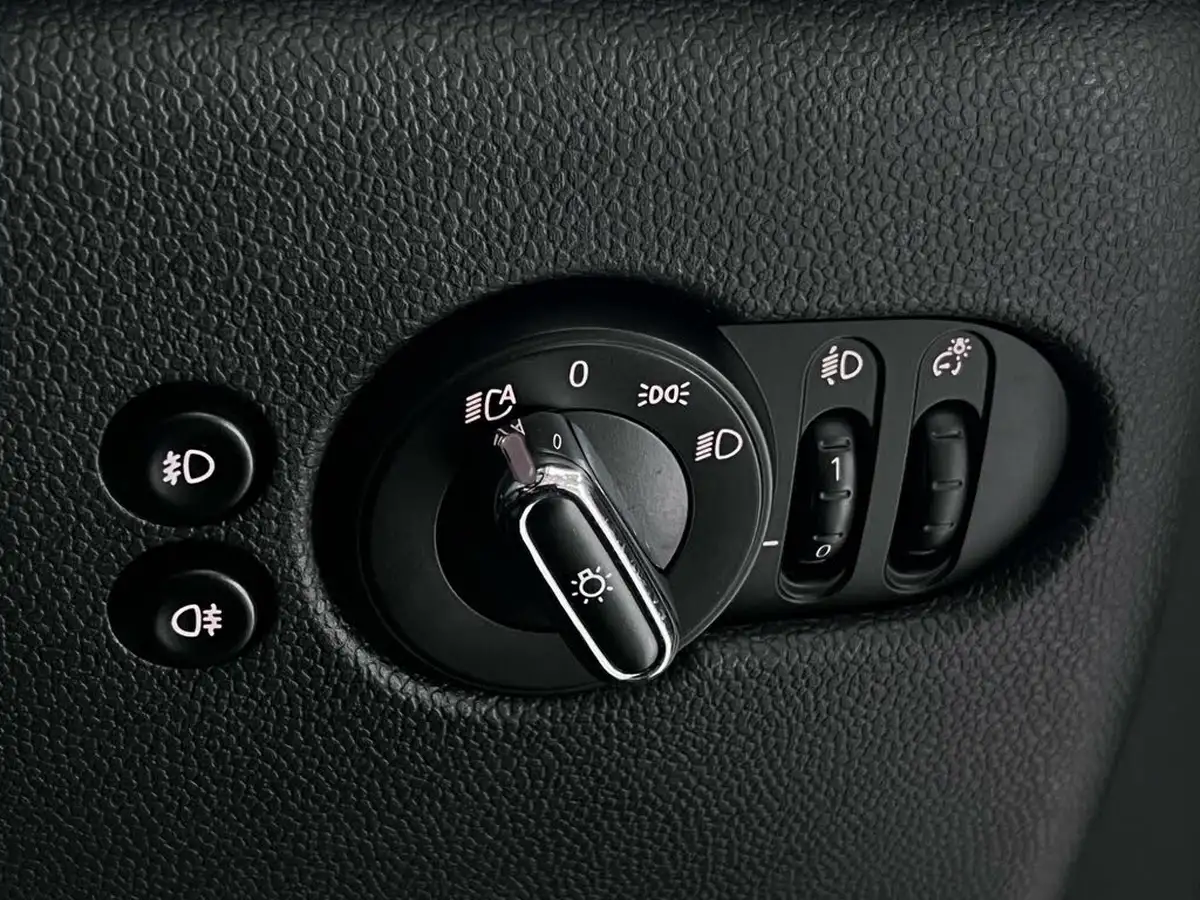 2014-mini-cooper-15-cooper-3d-big-25