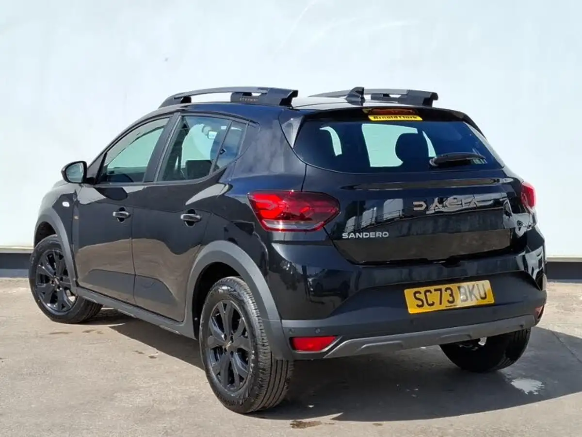 2023-dacia-sandero-stepway-10-tce-essential-90bhp-big-1