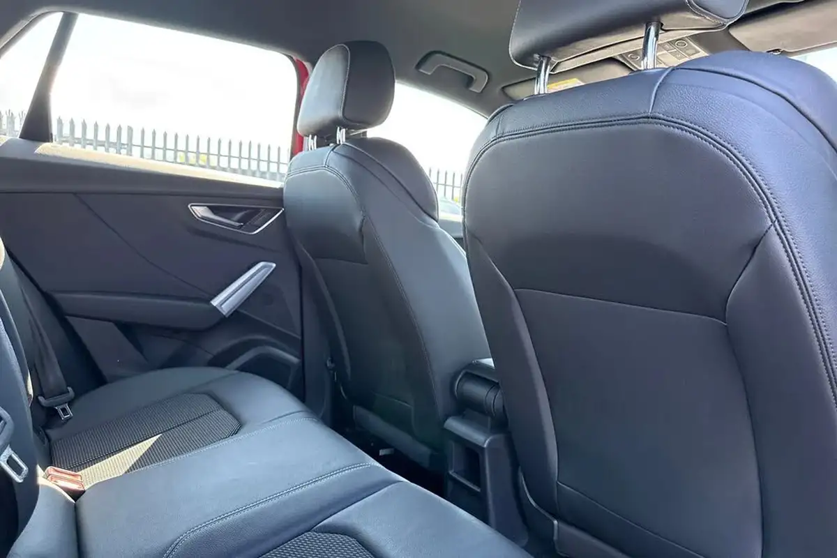 2022-audi-q2-15-35-tfsi-s-line-tronic-big-37