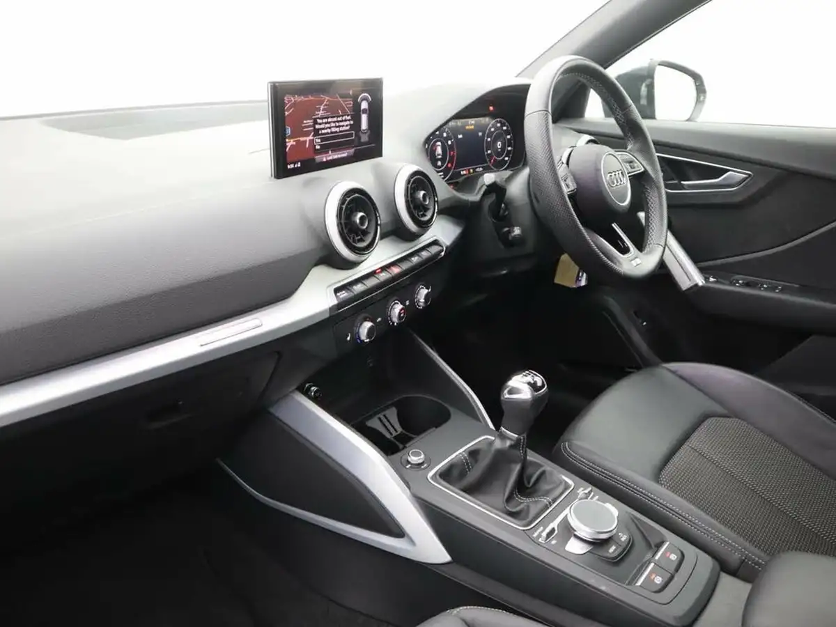 2022-audi-q2-15-35-tfsi-s-line-big-9