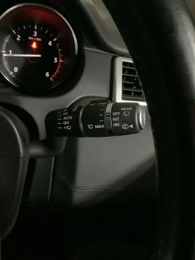 2017-land-rover-discovery-sport-20td4-hse-180ps-station-wagon-auto-big-14