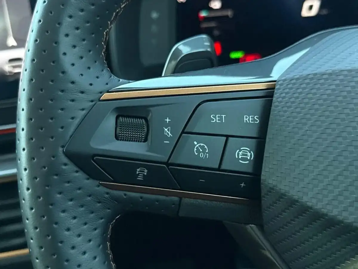 2024-cupra-leon-nf-14-e-hybrid-vz2-design-edition-hatchback-big-45