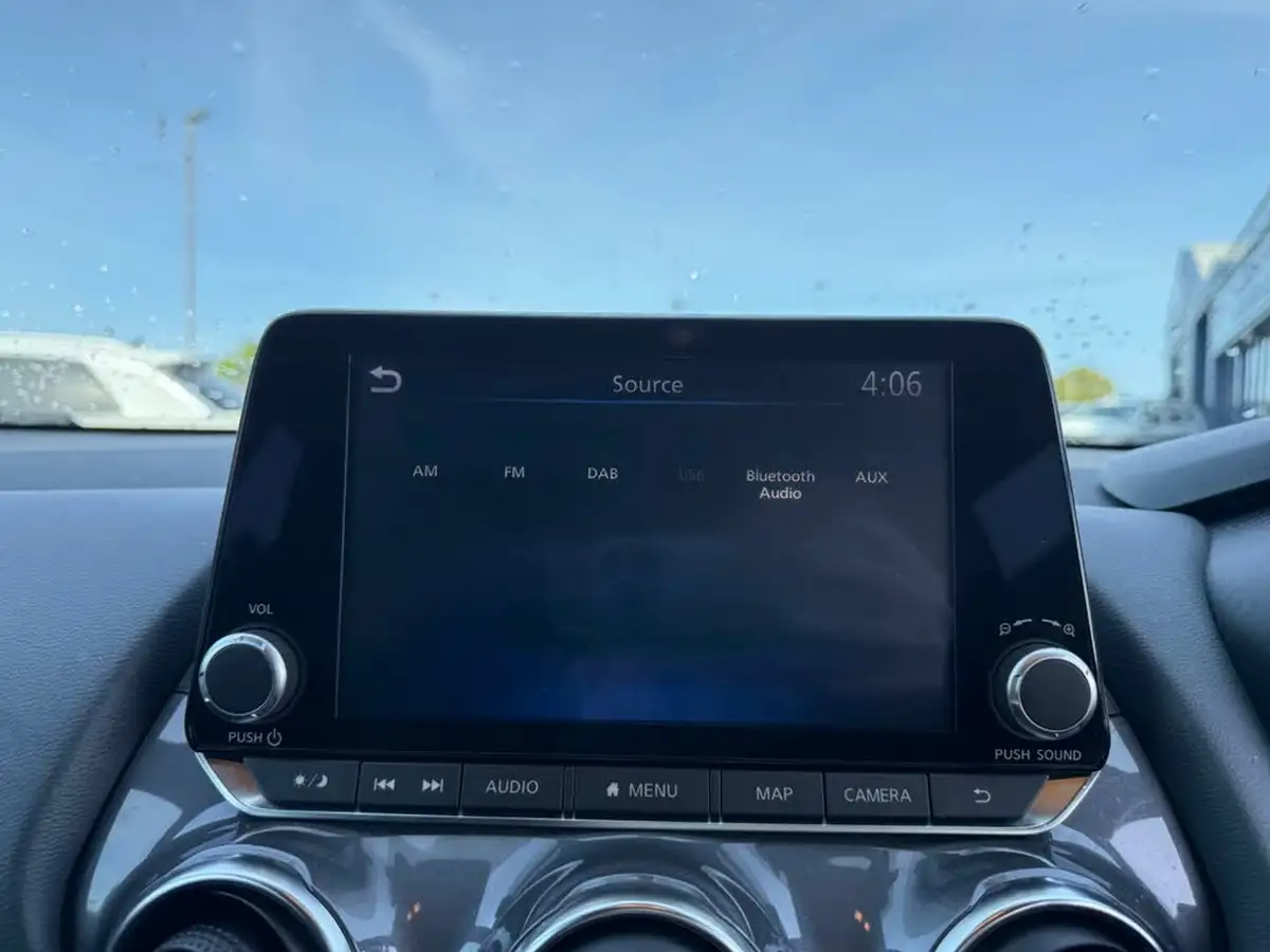 2022-nissan-juke-10-dig-t-n-connecta-big-20