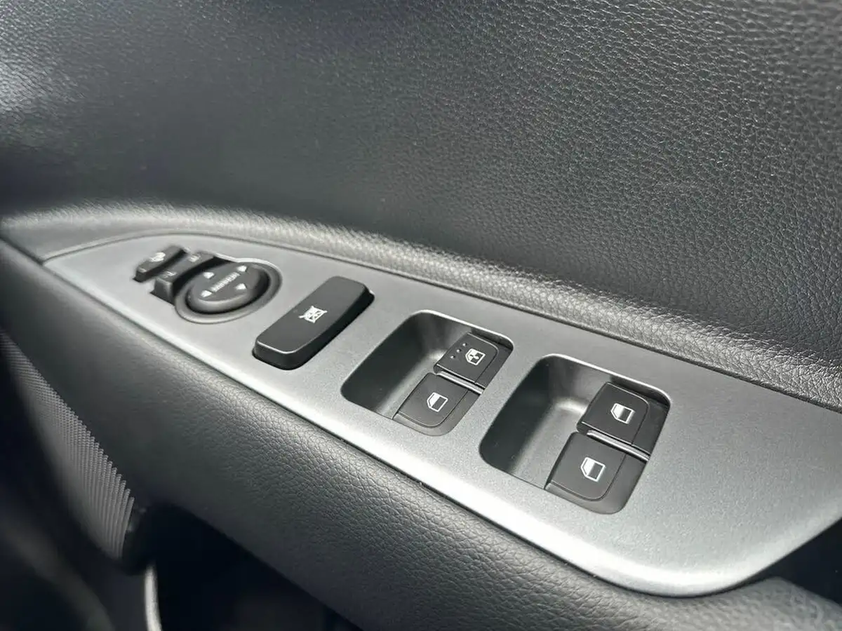 2024-kia-stonic-10-t-gdi-gt-line-s-98bhp-dct-big-15