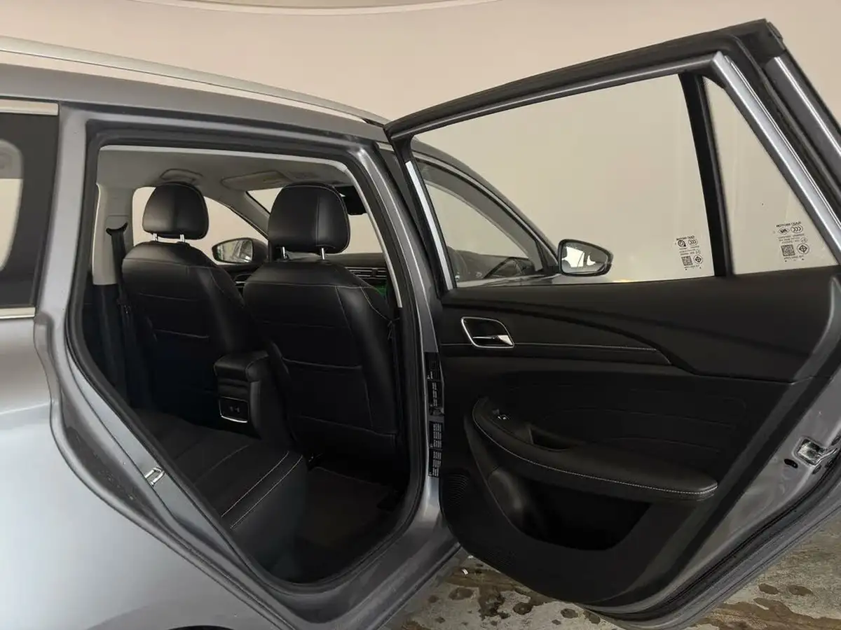 2021-mg-mg5-e-exclusive-ev-long-range-big-24