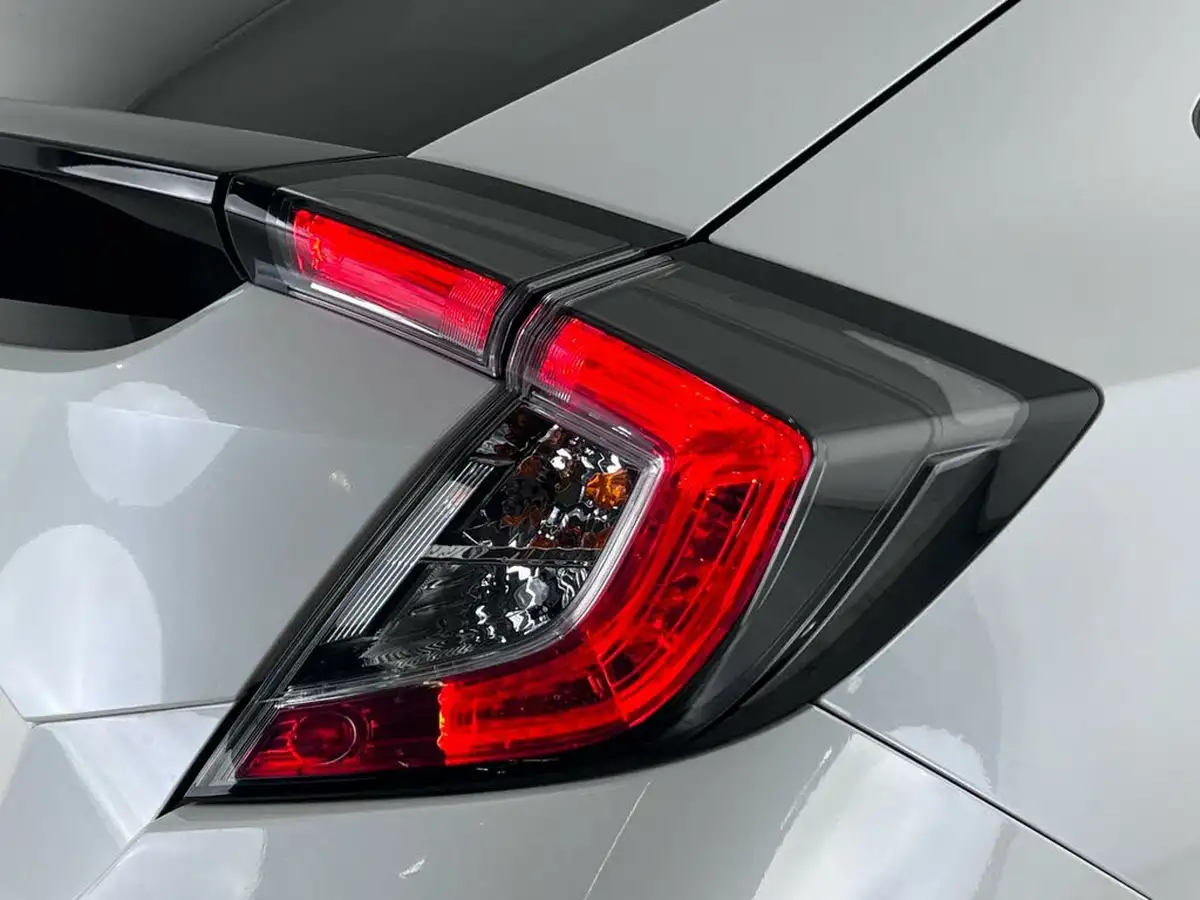 2021-honda-civic-10-vtec-turbo-sr-hatchback-5d-big-7