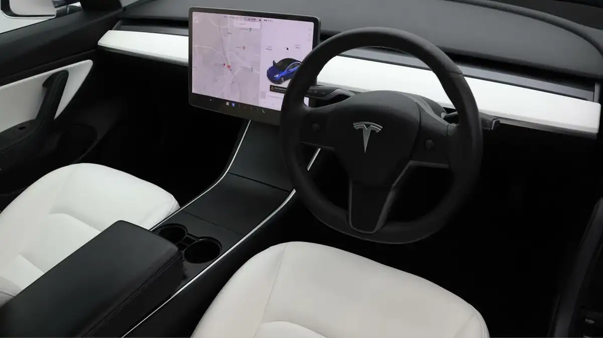 2020-tesla-model-3-e-standard-plus-big-8