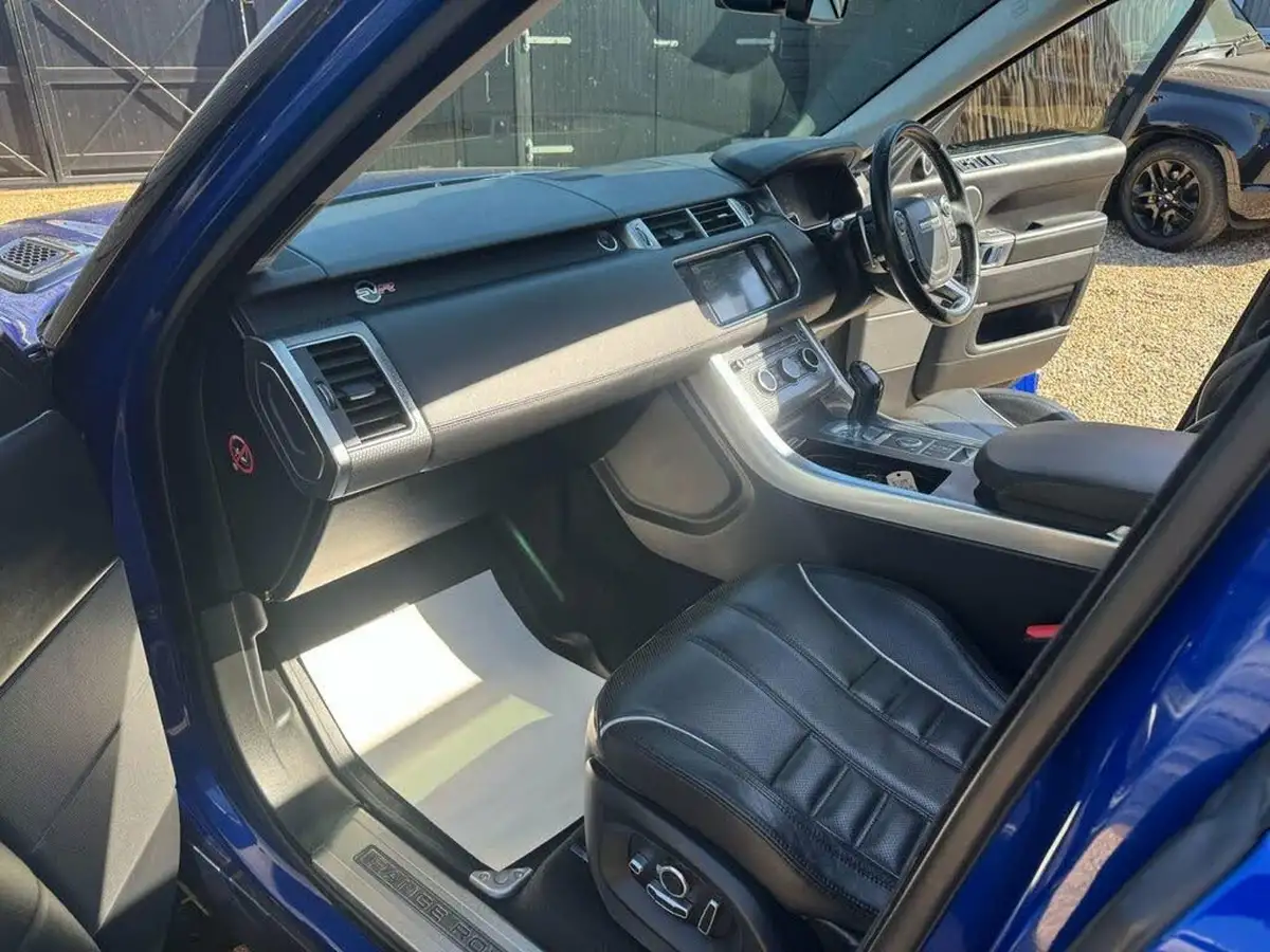 2016-land-rover-range-rover-sport-50-autobiography-dynamic-big-9
