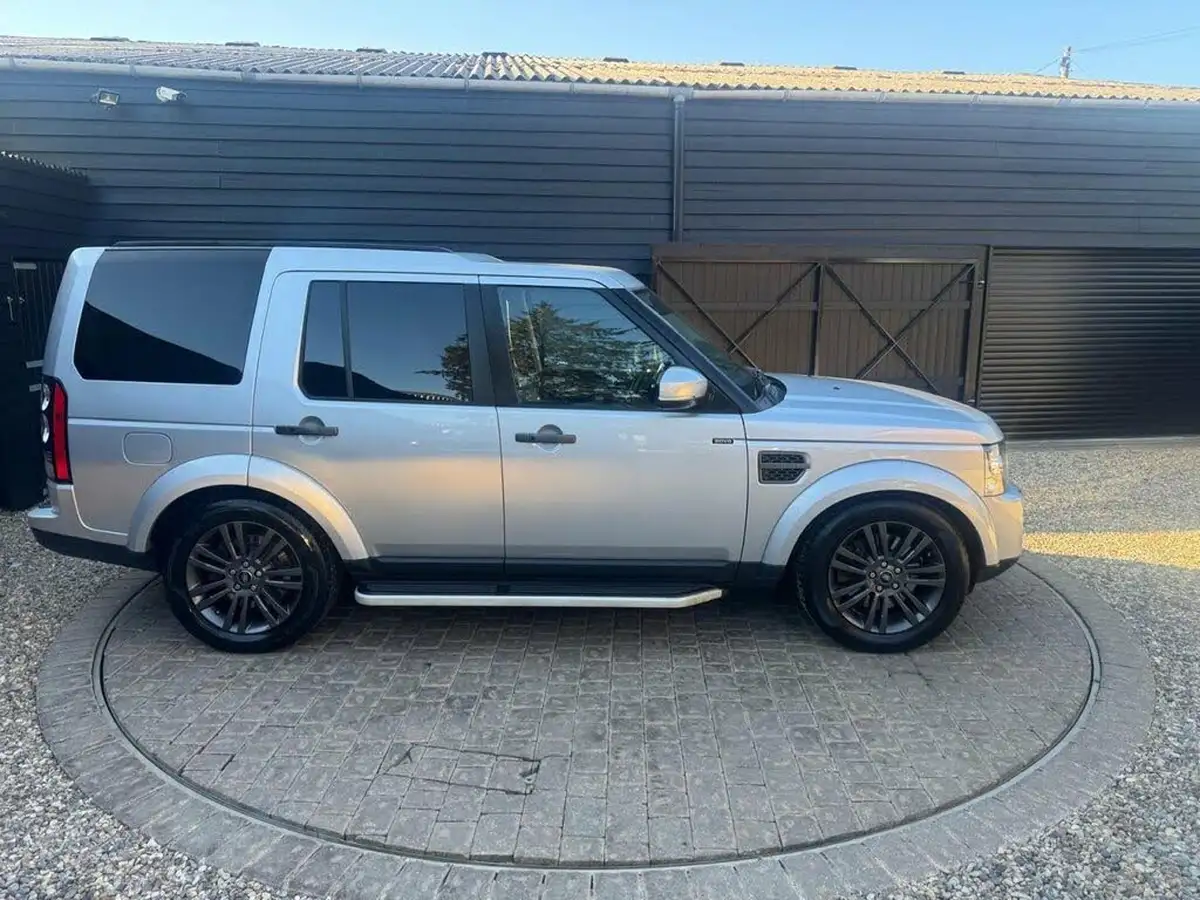 2016-land-rover-discovery-4-30-sd-v6-graphite-big-22