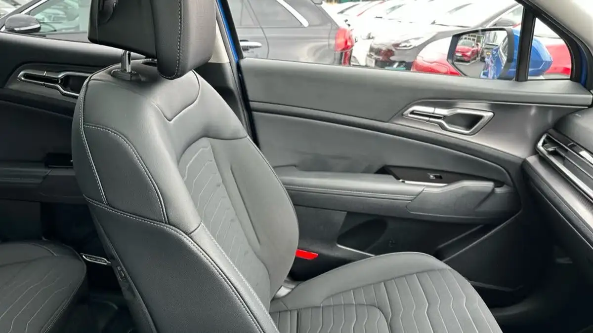 2023-kia-sportage-16-t-gdi-4-226bhp-hev-auto-big-21