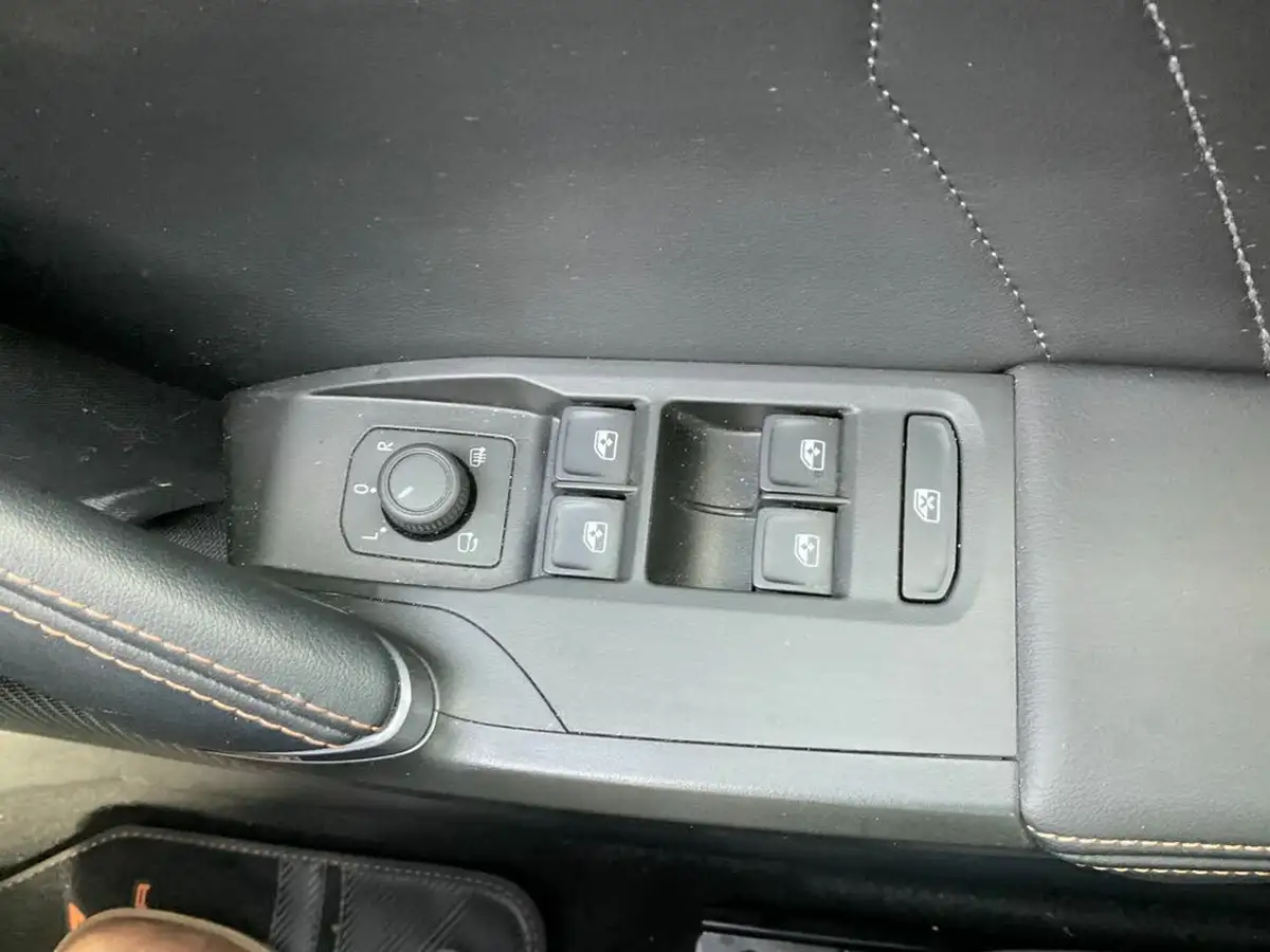 2023-cupra-formentor-20-tsi-v1-big-24