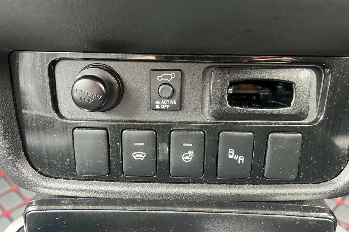 2018-mitsubishi-outlander-22di-d-4-leather-auto-big-35