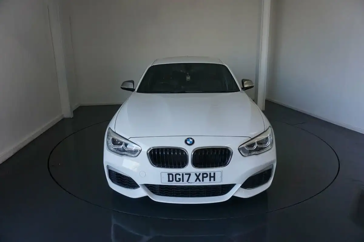 2017-bmw-1-series-30-m140i-5d-big-14