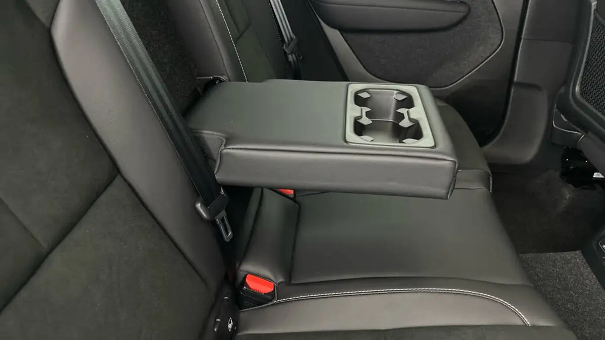 2021-volvo-xc40-15-t5-r-design-pro-262bhp-big-30