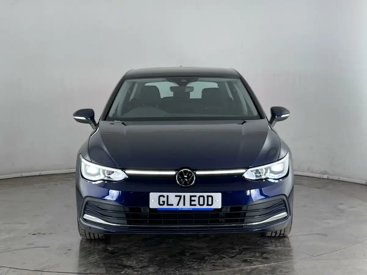 2021-volkswagen-golf-15-tsi-style-150ps-hatchback-big-1