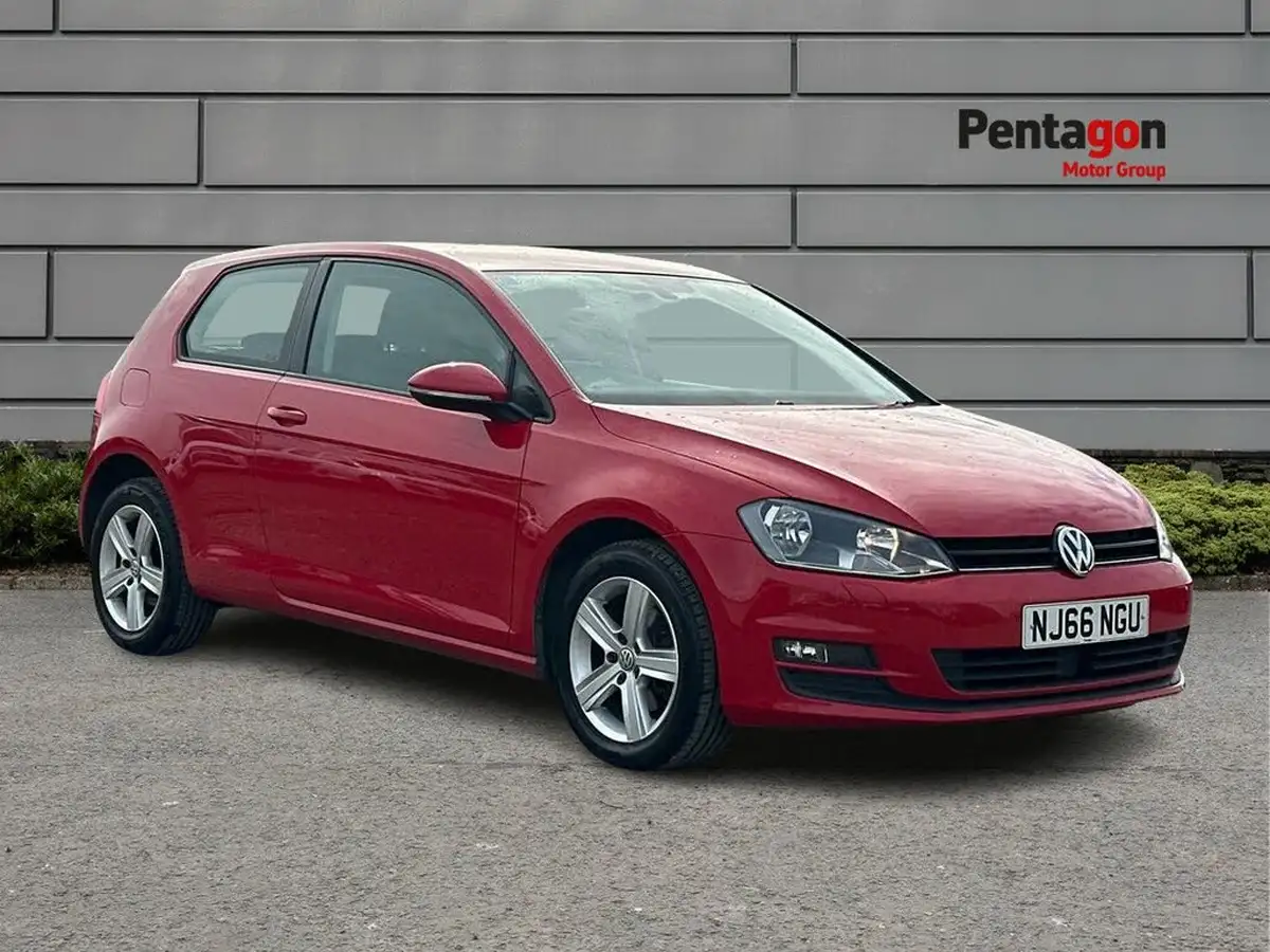 2016-volkswagen-golf-16tdi-match-edition-hatchback-3d-big-0