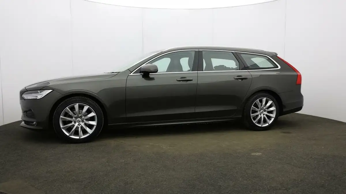 2020-volvo-v90-20-t4-momentum-plus-big-25