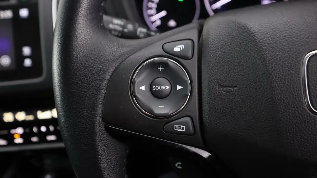 2020-honda-hr-v-15-i-vtec-se-big-21