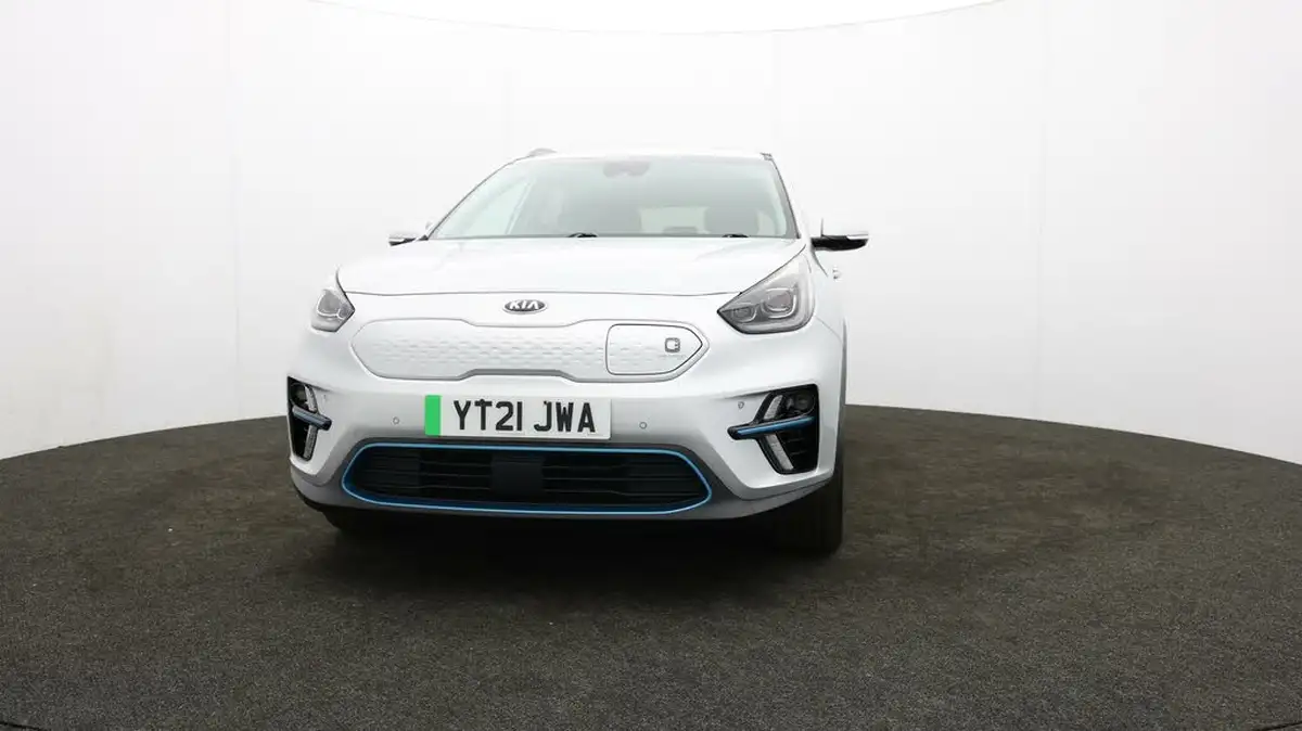 2021-kia-e-niro-ev-4-big-47