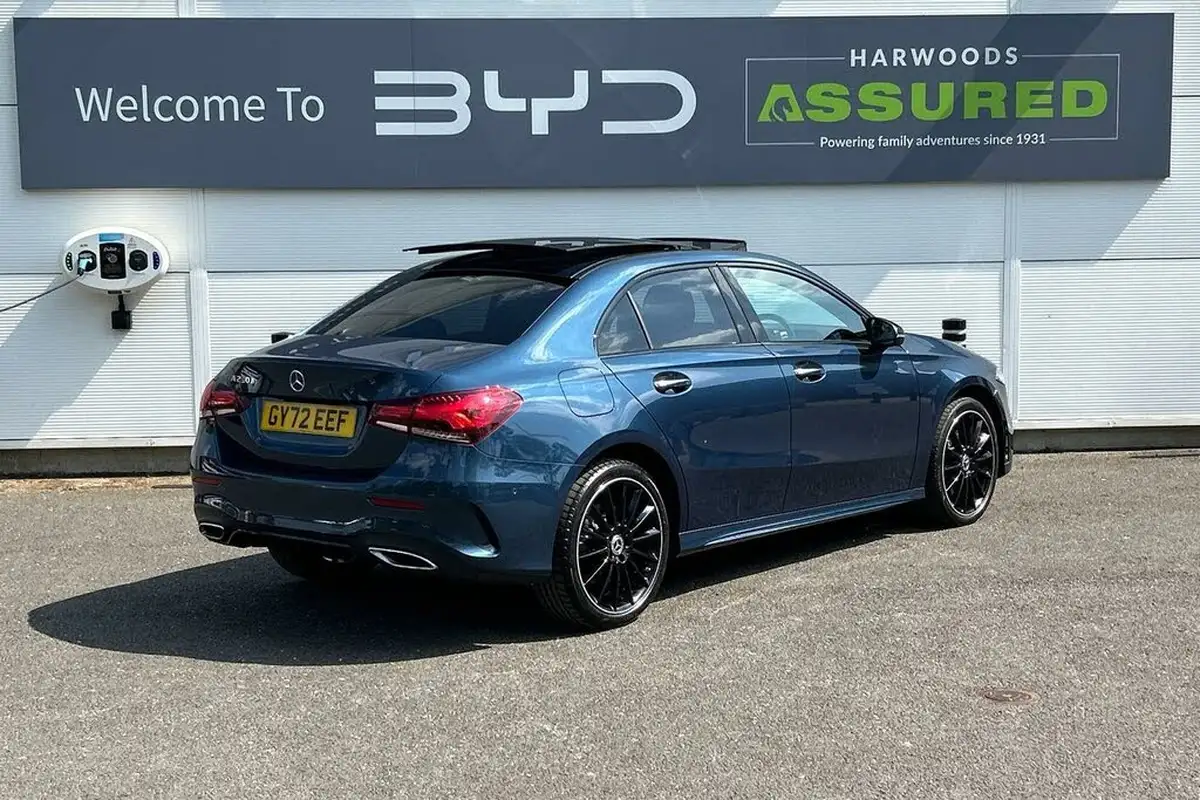 2022-mercedes-benz-a-class-13-a250e-amg-line-premium-plus-night-edition-saloon-4d-big-6
