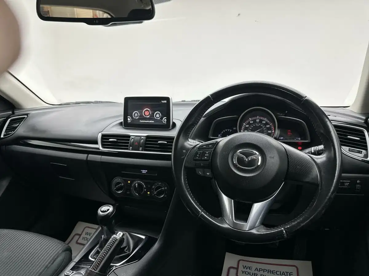 2015-mazda-mazda3-20-se-hatchback-5d-big-17