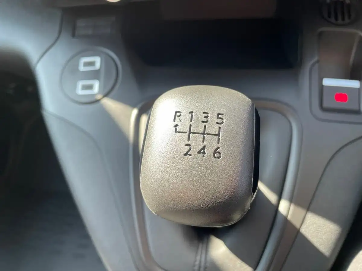 2025-vauxhall-combo-15cdti-pro-xl-100pseu6e-big-22