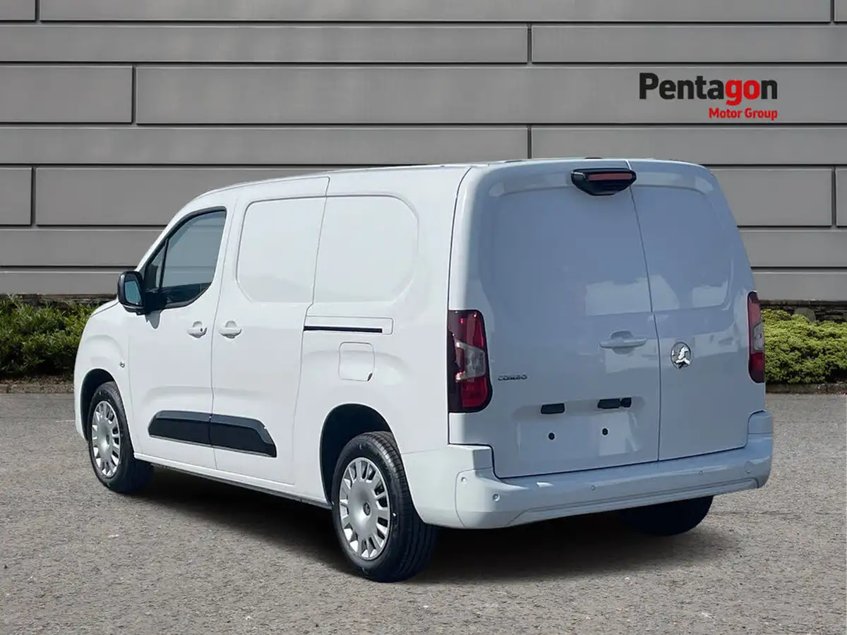 2025-vauxhall-combo-15cdti-pro-xl-100pseu6e-big-1