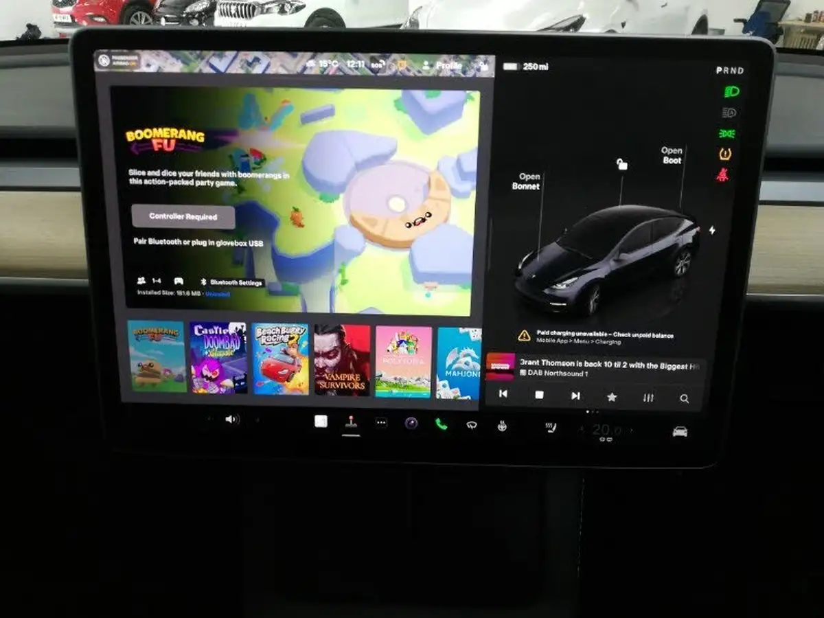 2023-tesla-model-y-e-long-range-big-13