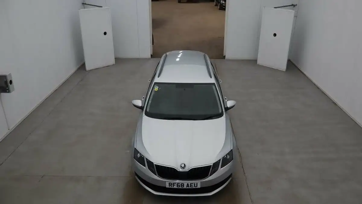 2018-skoda-octavia-10-tsi-s-estate-big-8