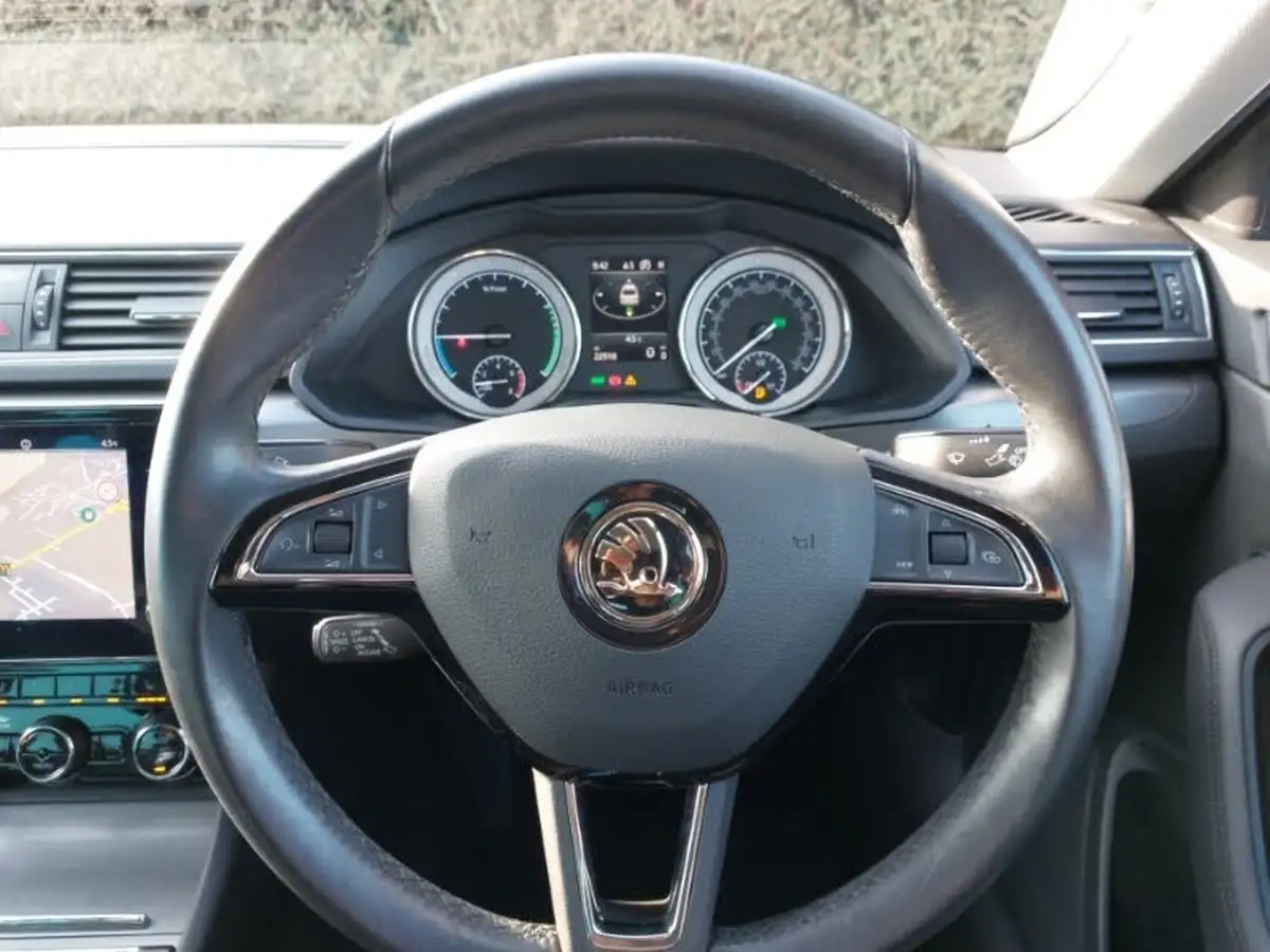 2020-skoda-superb-14-tsi-se-l-hatchback-big-16